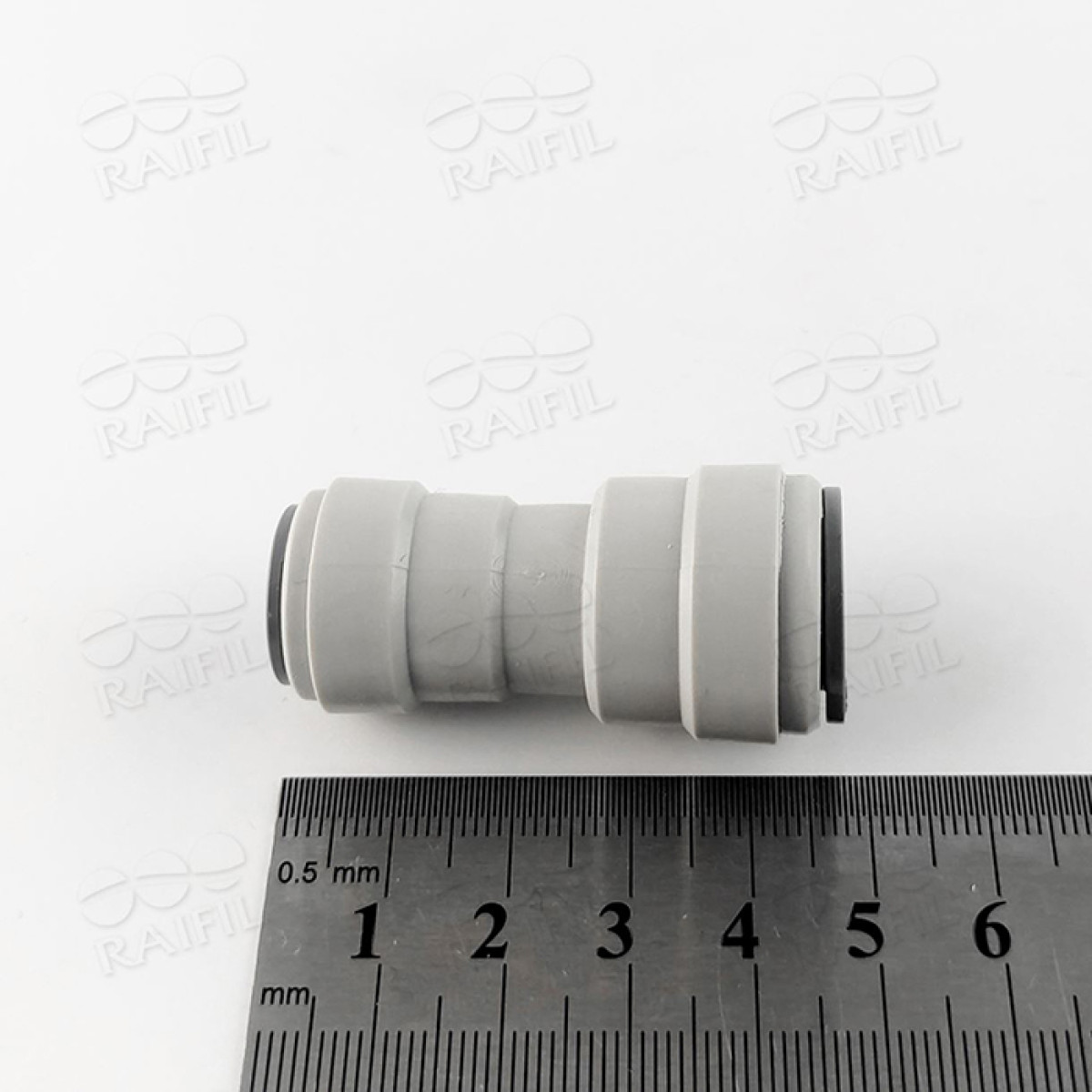 Фитинг прямой Raifil 1810-E (трубка 3/8"-трубка 1/2")